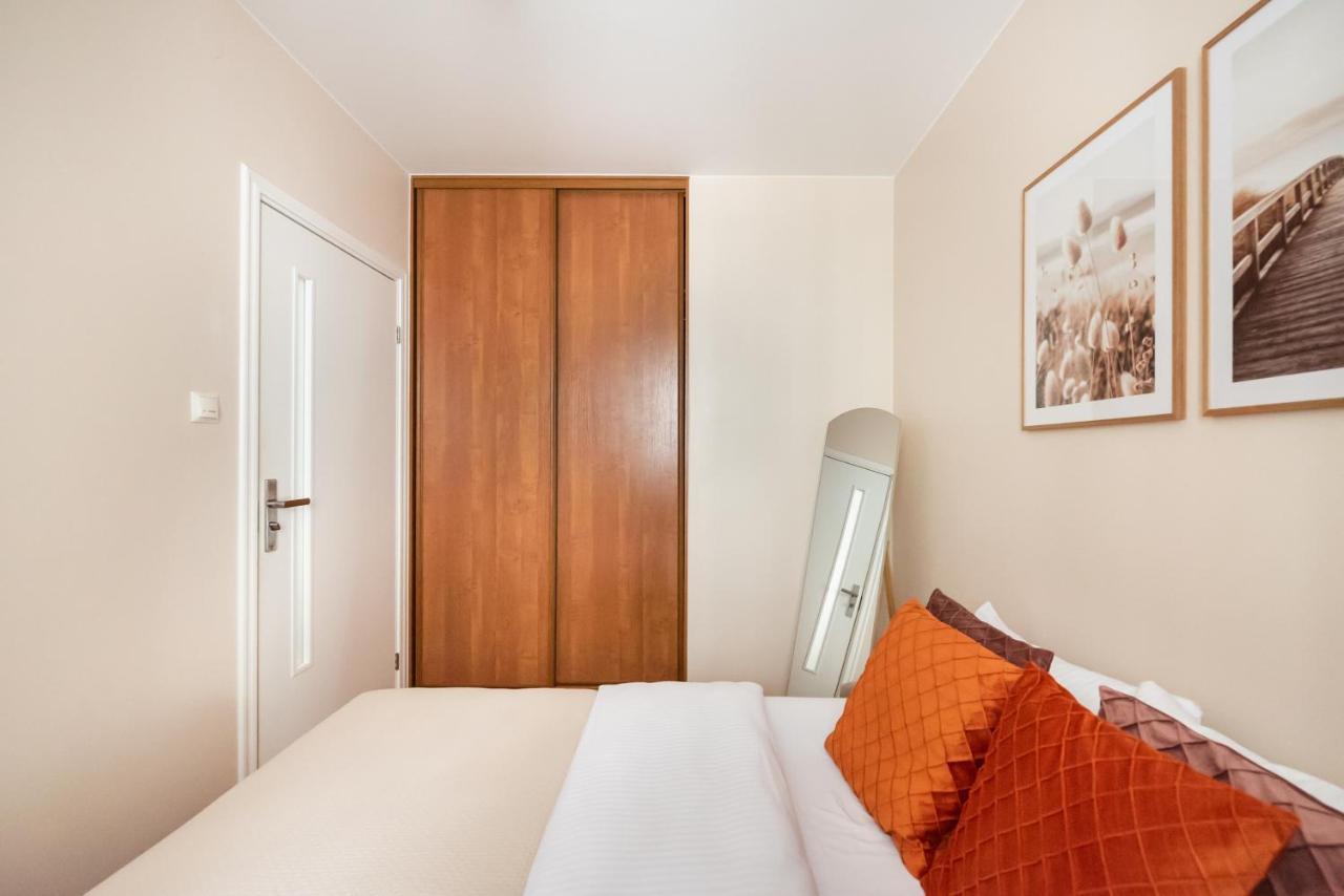 Praga Sulejkowska Comfort Apartment Varsóvia Exterior foto